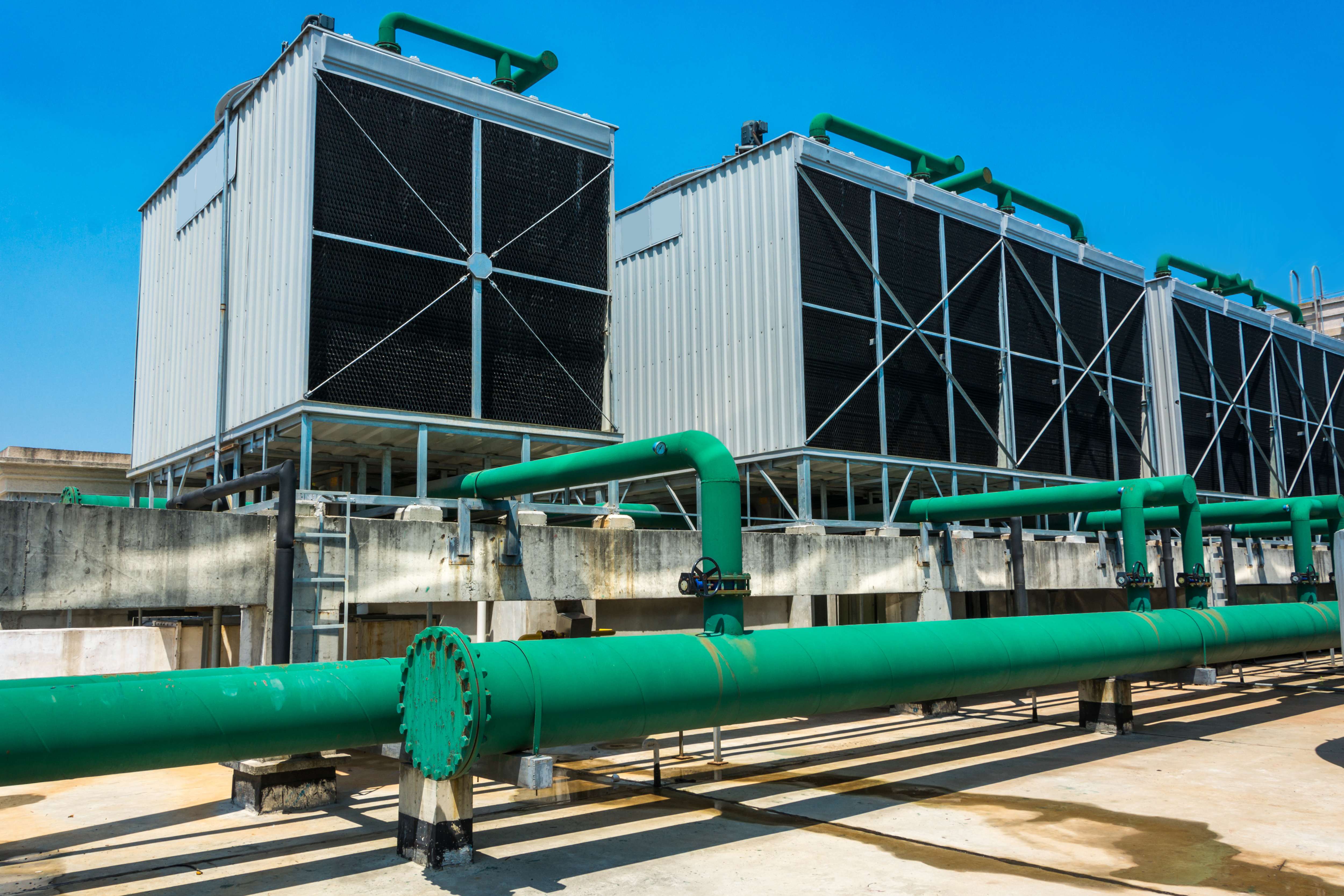 Industrial cooling towers for large-scale MEP projects